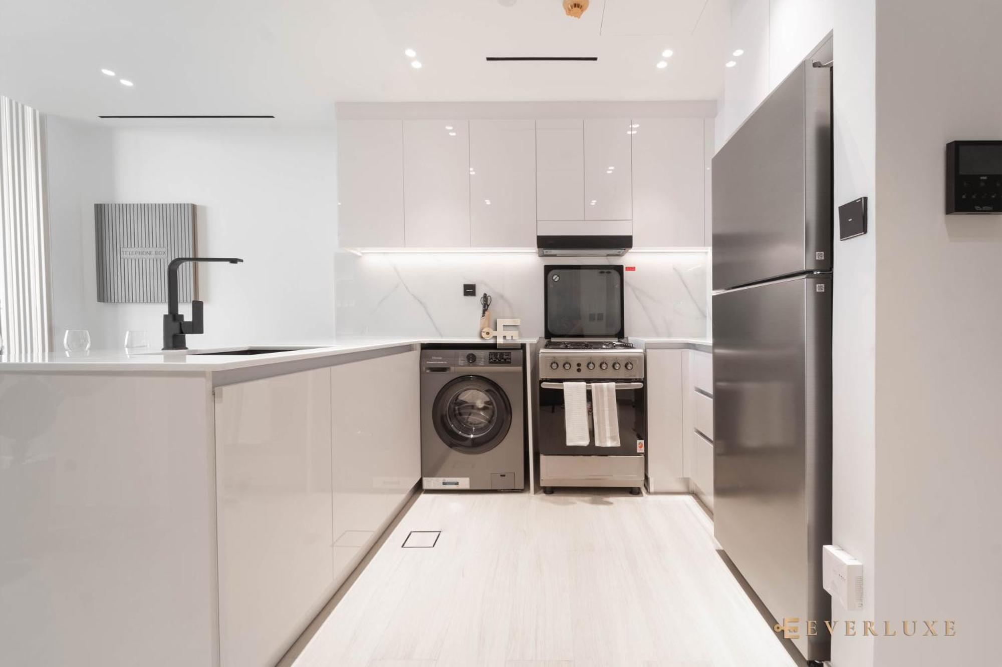 Everluxe Luxurious 1 Bedroom Binghatti Corner Jvc *